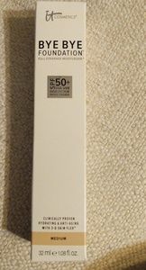 IT Cosmetics - Bye Bye Foundation - NIB Medium